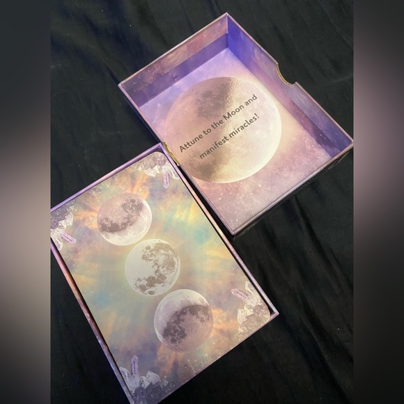 Moon Oracle Tarot Cards - Picture 2 of 2